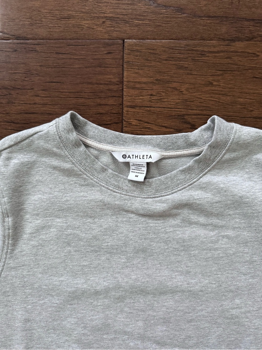 EUC Athleta Retroterry Crewneck Sweatshirt Grey Heather Size Medium - Picture 4 of 7